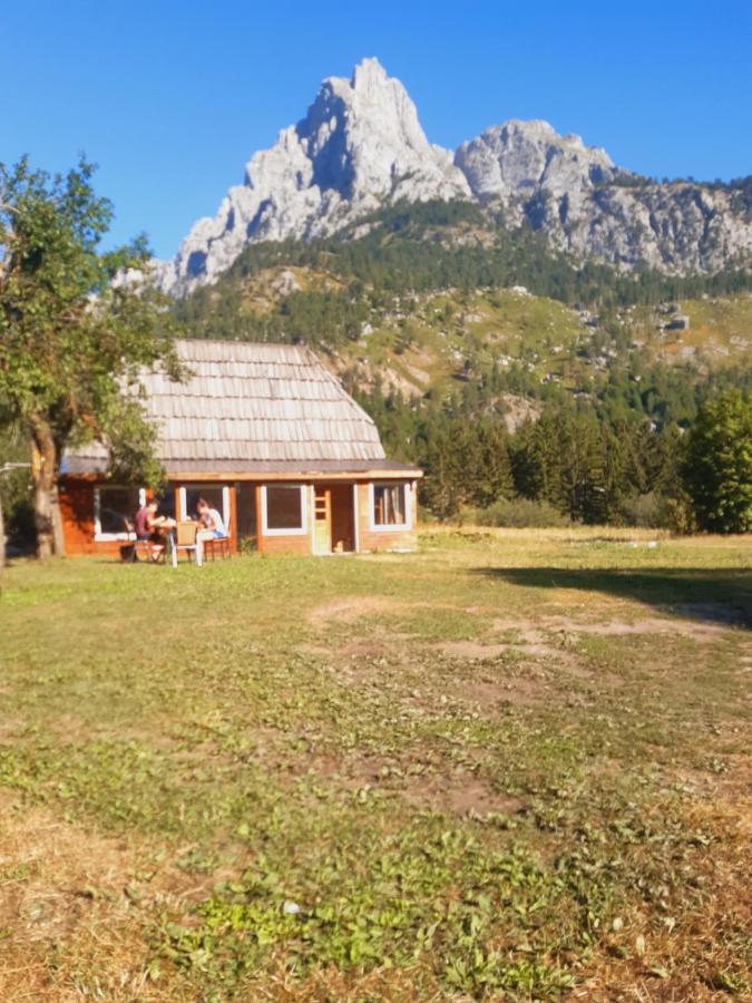 Bujtina 2 Hotell Valbona Exteriör bild