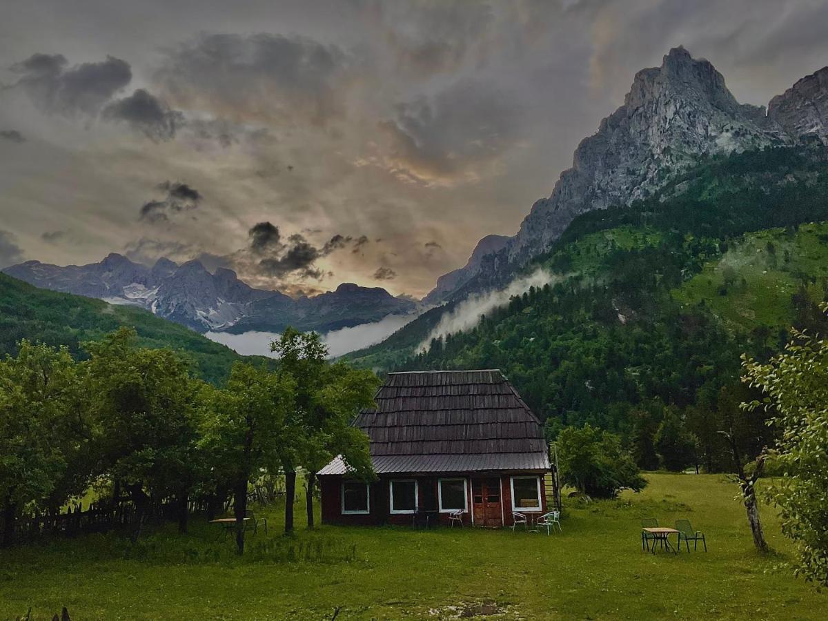 Bujtina 2 Hotell Valbona Exteriör bild